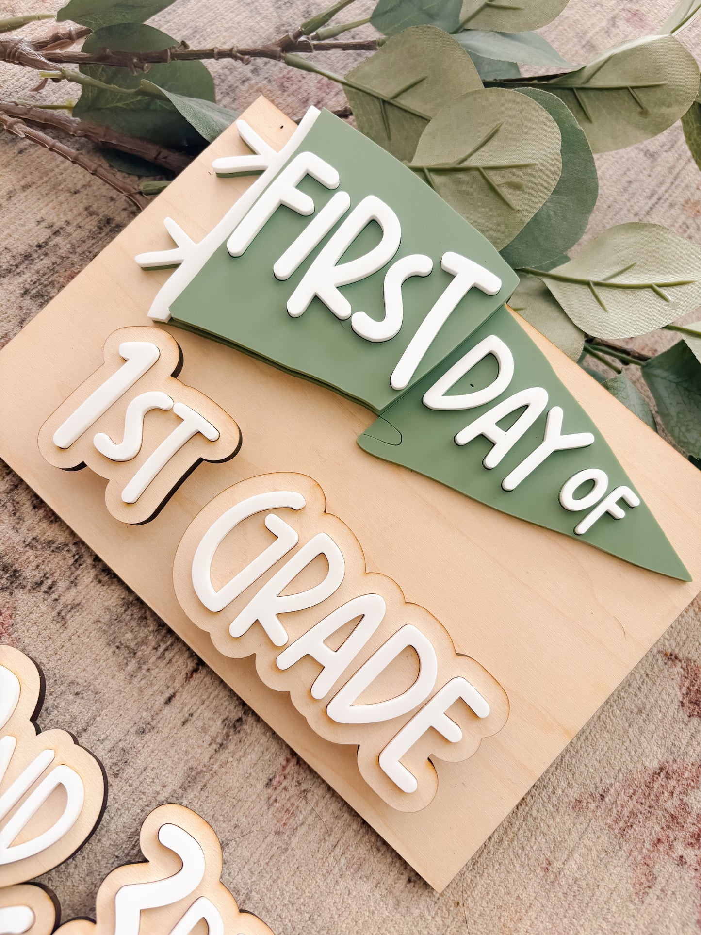 Interchangeable Grades- Pennant Flag First/Last Day School Sign
